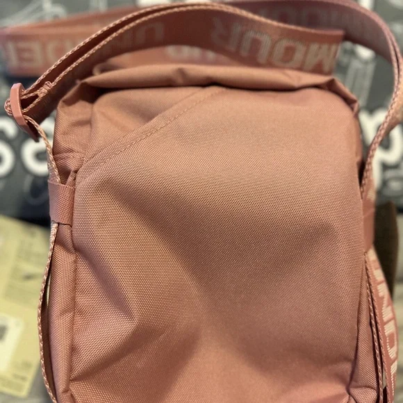 Under armour two in one backpack crossbody 4L NWT - Picture 4 of 5